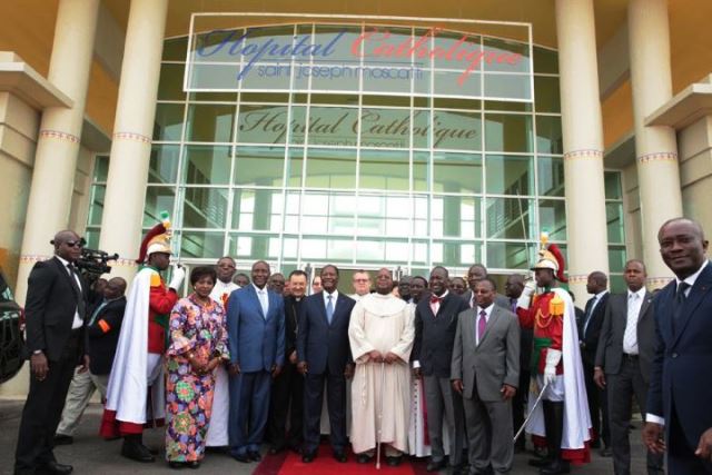 LE PR VISITE L’HÔPITAL SAINT JOSEPH MOSCATI DE YAMOUSSOUKRO