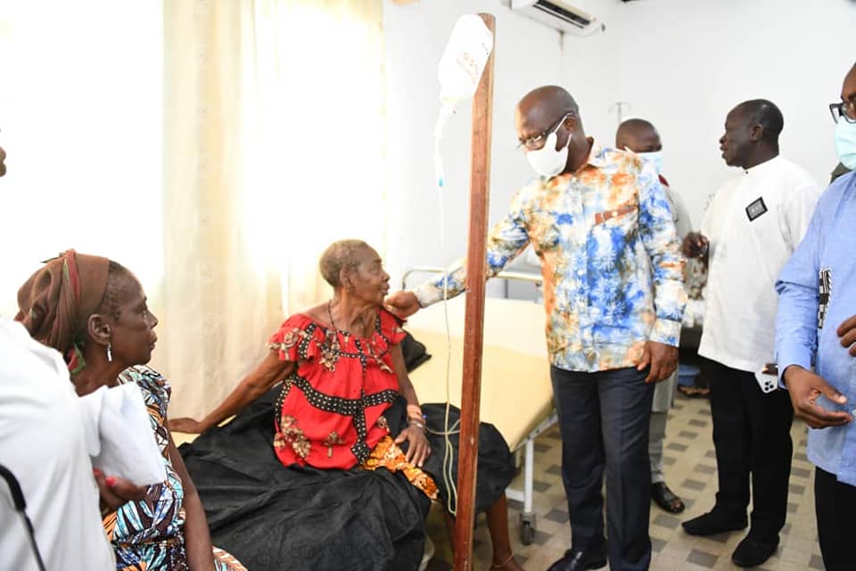 Visite inopinée du Ministre de la Santé, de l'Hygiène Publique et de la Couverture Maladie Universelle M. Pierre N'gou DIMBA, au Centre Hospitalier Régional(CHR) d'Agboville