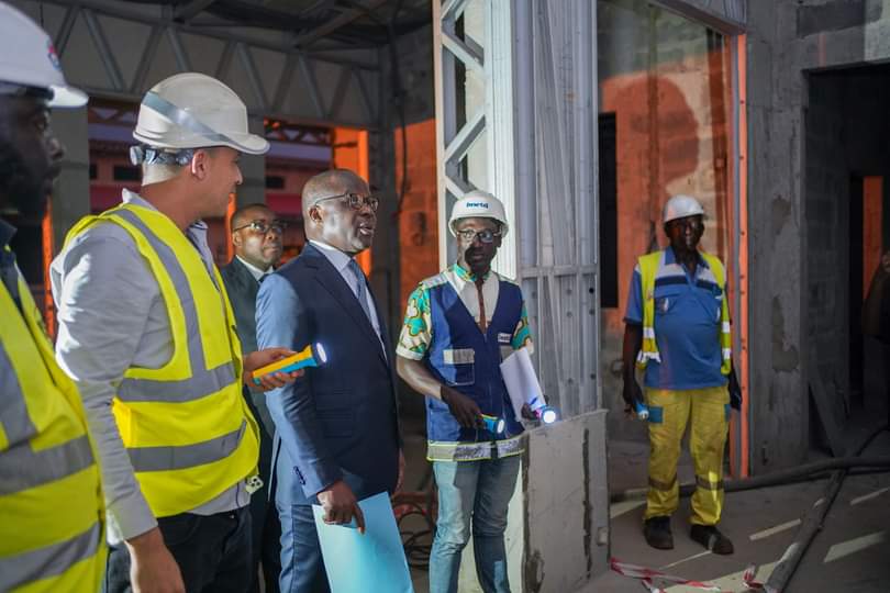 Katiola/ Pierre Dimba visite le chantier de construction du nouveau CHR