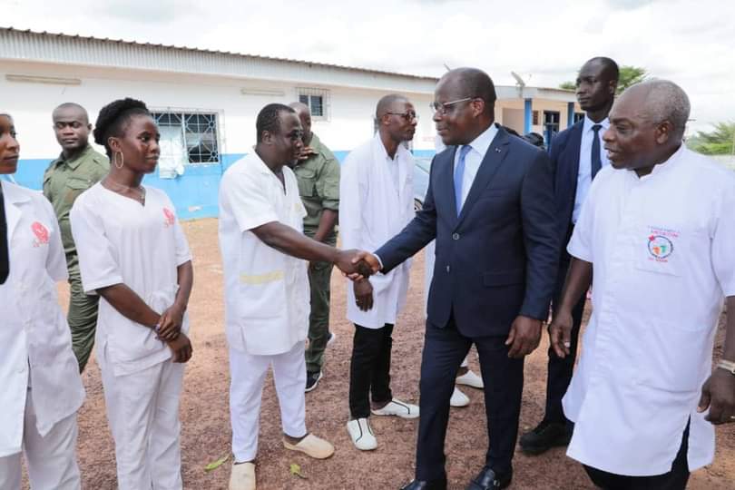 Azaguié/ Le Ministre Pierre Dimba annonce la réhabilitation du Centre de Santé Urbain