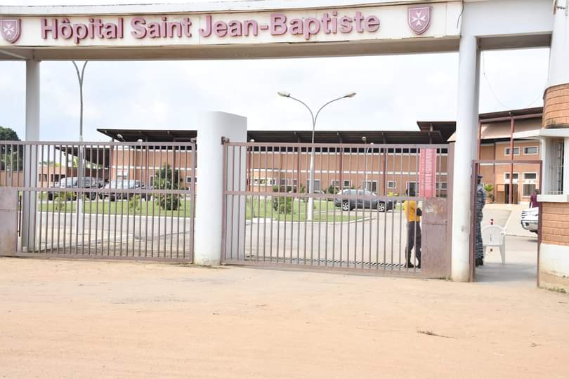 N’douci/ Le Ministre Pierre Dimba lance la 4e édition de la campagne de la lutte contre la fistule obstétrique et signe un accord avec l’Hôpital Saint Jean-Baptiste de Bodo