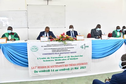 lancement de la 1ère session des thèses d'exercice, à l'UFR de la médecine de l'Université Félix Houphouet Boigny d'Abidjan (Cocody).