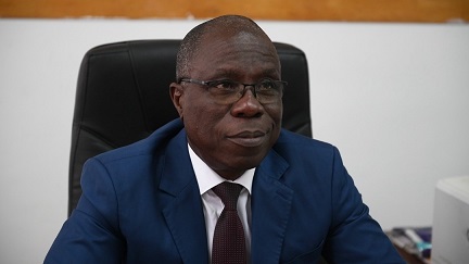 DOCTEUR KOFFI AKA CHARLES, DESORMAIS LE NOUVEAU DIRECTEUR DE CABINET DU MINISTERE DE LA SANTE, DE L'HYGIENE PUBLIQUE ET DE LA COUVERTURE MALADIE UNIVERSELLE.