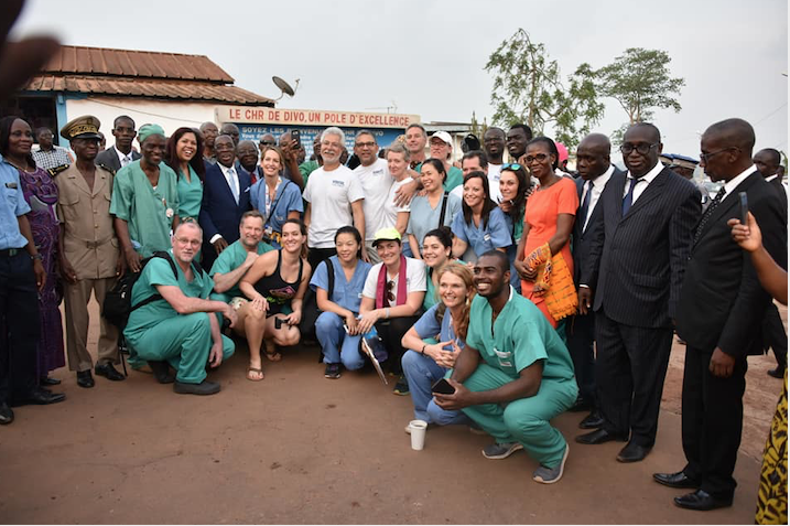 Santé/Campagne d’intervention chirurgicale en faveur des populations de Divo Le Ministre AKA AOUELE délivre des satisfécits à L’Ong américaine ‘’opération internationale’’